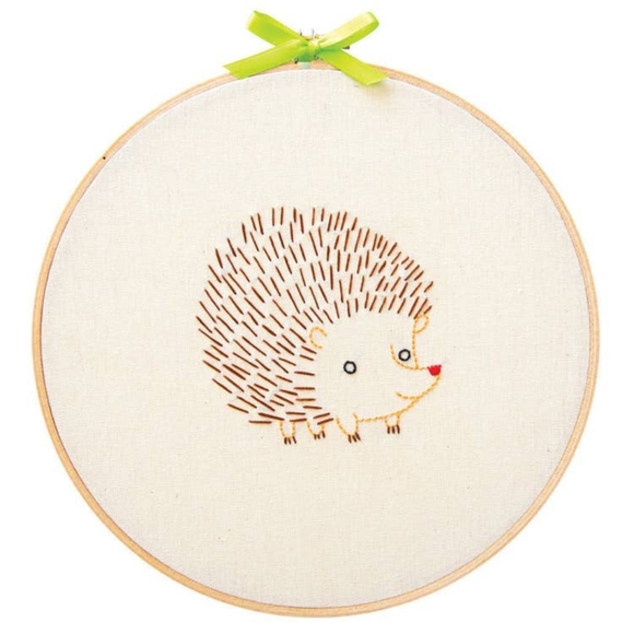 Hedgehog Embroidery Kit - Picture 1 of 2